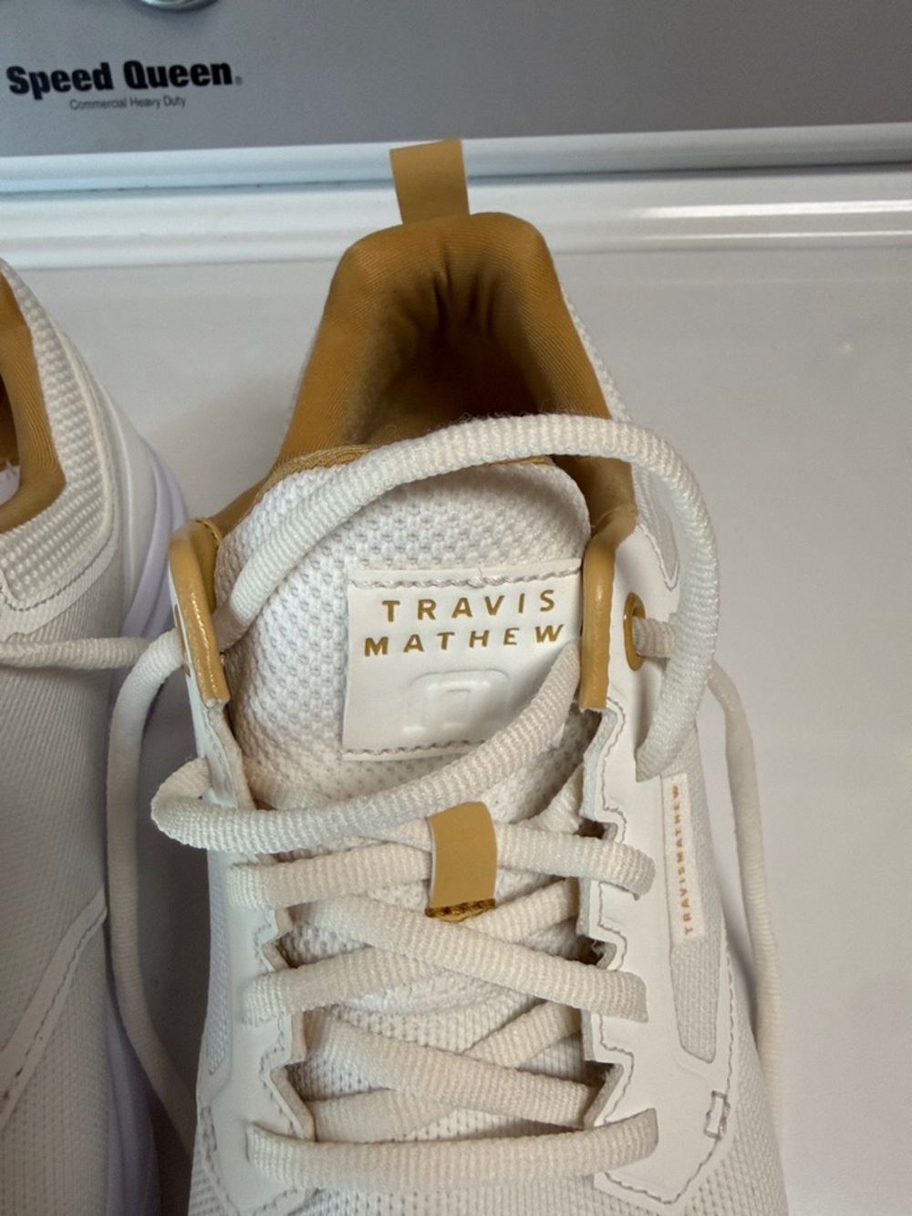 Travis Mathew White and Tan Low-Top Mesh golf shoes ⛳⛳⛳⛳ - Picture 3 of 5